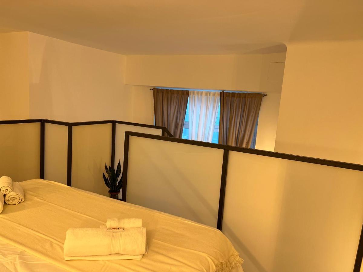 Regina Milano In Porta Romana 2 - Sky Tv, Wifi E Breakfast Box Apartment Luaran gambar