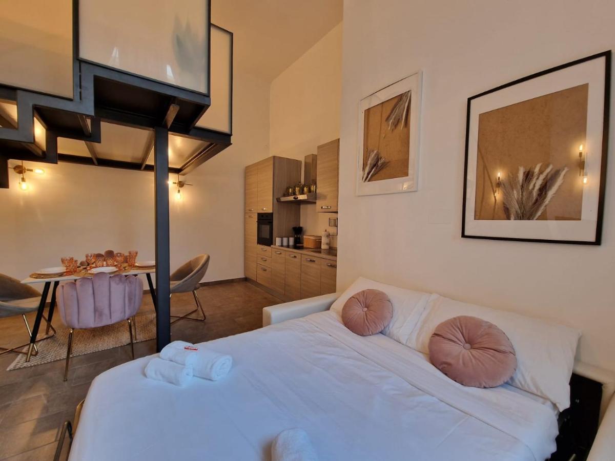 Regina Milano In Porta Romana 2 - Sky Tv, Wifi E Breakfast Box Apartment Luaran gambar