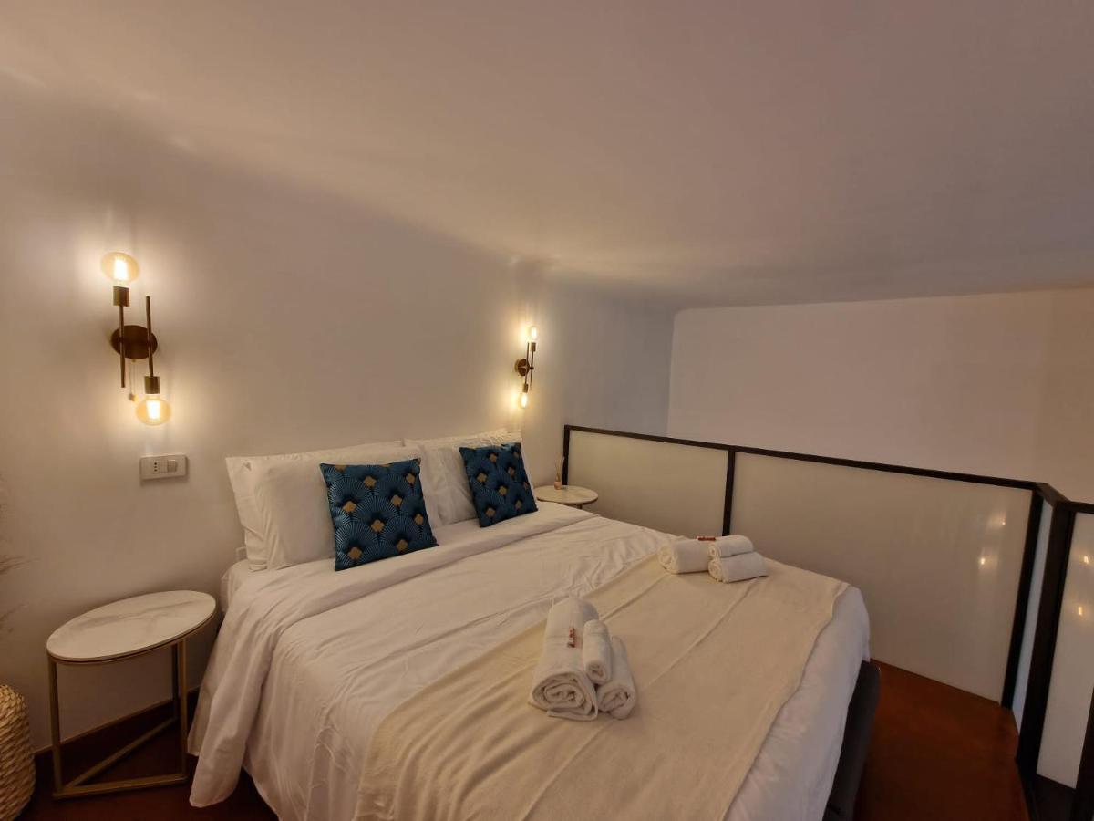 Regina Milano In Porta Romana 2 - Sky Tv, Wifi E Breakfast Box Apartment Luaran gambar