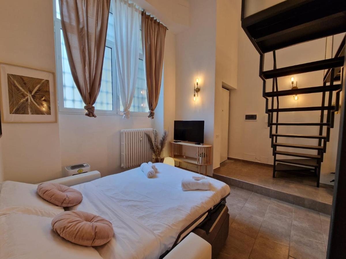 Regina Milano In Porta Romana 2 - Sky Tv, Wifi E Breakfast Box Apartment Luaran gambar