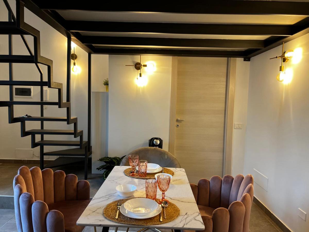 Regina Milano In Porta Romana 2 - Sky Tv, Wifi E Breakfast Box Apartment Luaran gambar